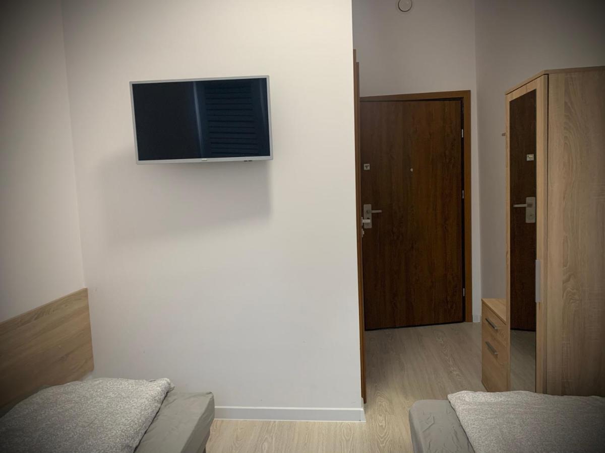Hostel Sportowa Płońsk Exteriör bild