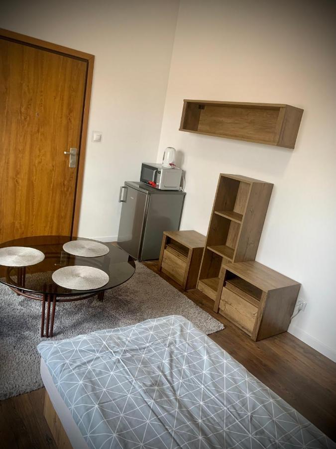 Hostel Sportowa Płońsk Exteriör bild