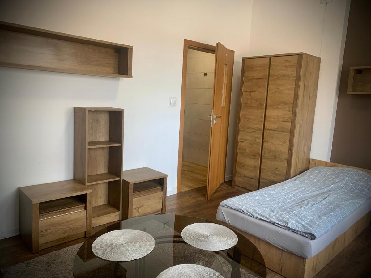Hostel Sportowa Płońsk Exteriör bild