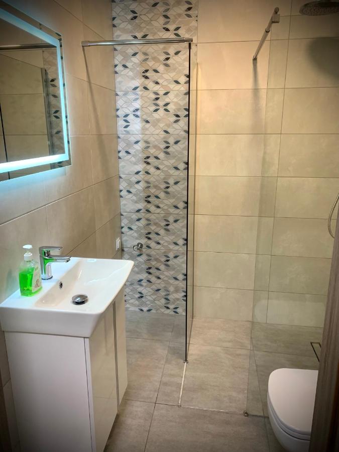 Hostel Sportowa Płońsk Exteriör bild