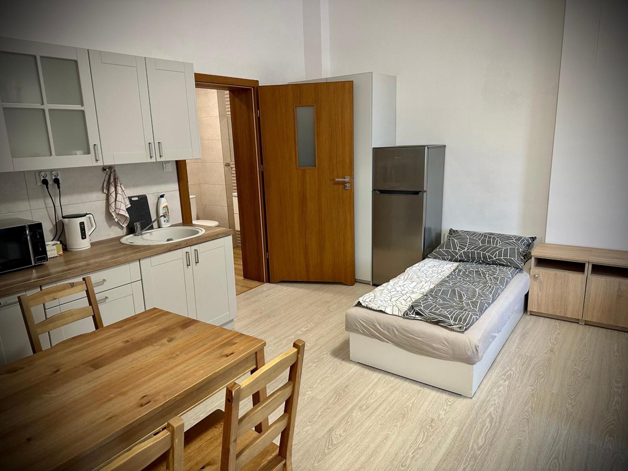 Hostel Sportowa Płońsk Exteriör bild