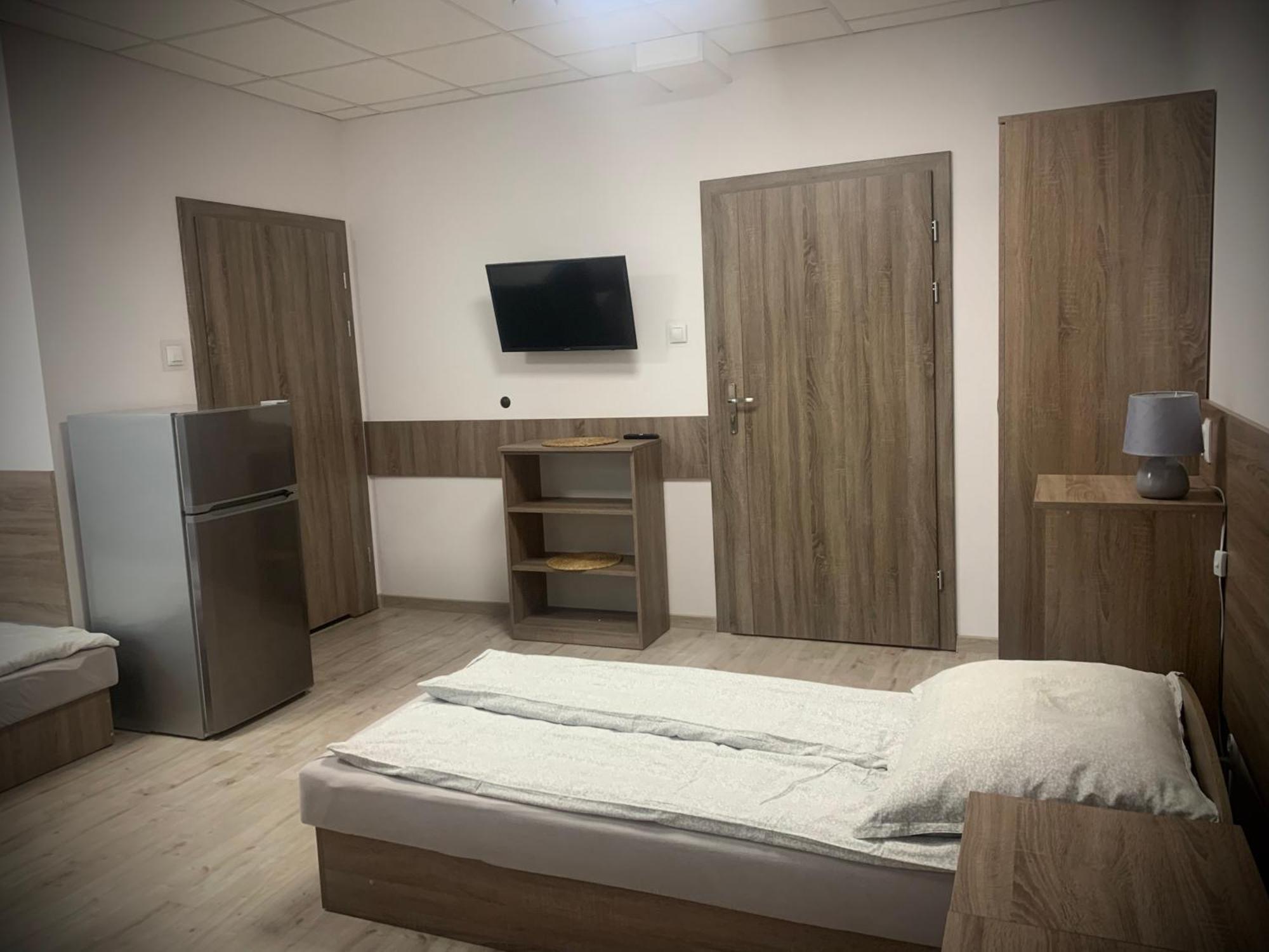 Hostel Sportowa Płońsk Rum bild