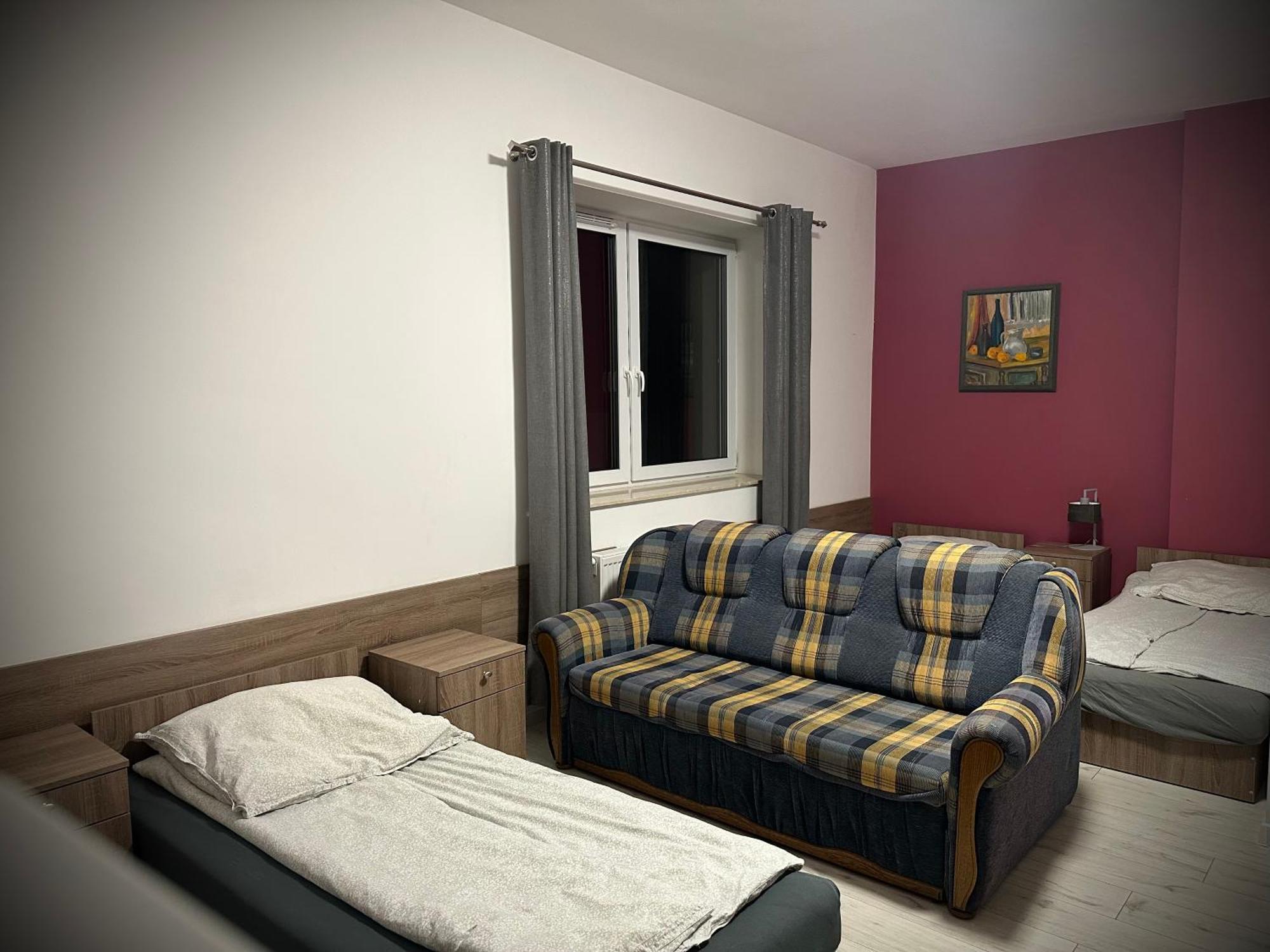 Hostel Sportowa Płońsk Exteriör bild